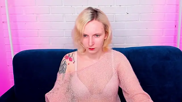 LikiLips online show from April 7, 2026, 12:55 am