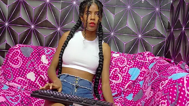 Snapshot of thianahorny chatting on October 7, 2025, 10:29 pm thianahorny online show from October 7, 2025, 10:29 pm