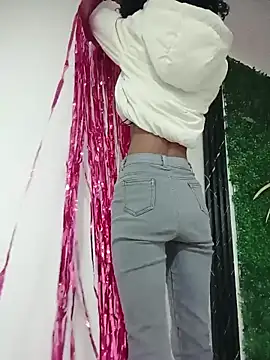 thianahorny online show from February 7, 2026, 3:16 pm