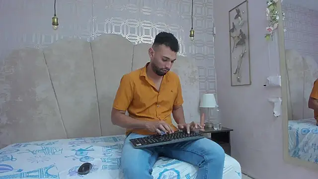 onlymen2025 online show from October 20, 2025, 8:53 pm