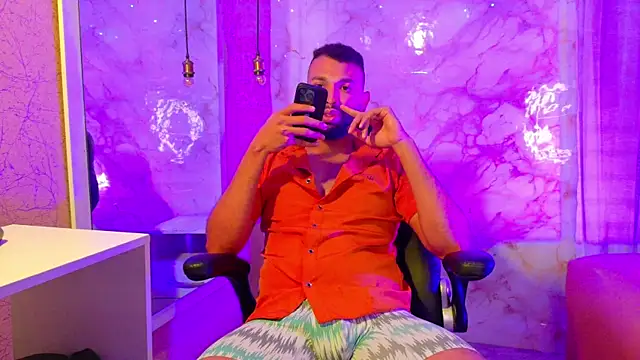 onlymen2025 online show from November 13, 2025, 8:30 pm