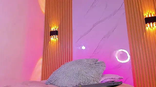 Ethan thouse online show from November 28, 2025, 8:06 am