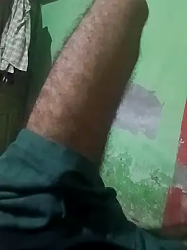 Snapshot of MICKEY_WHITE chatting on October 8, 2025, 2:25 pm MICKEY WHITE online show from October 8, 2025, 2:25 pm