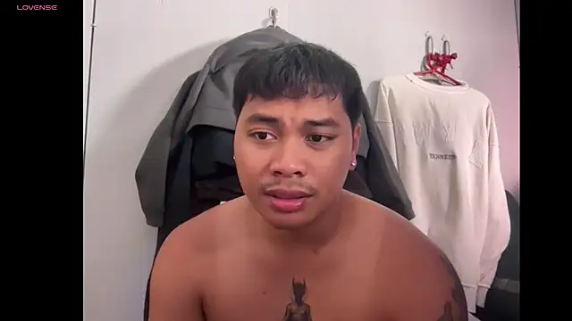 LuisitoJuancho55 online show from April 22, 2026, 3:57 pm