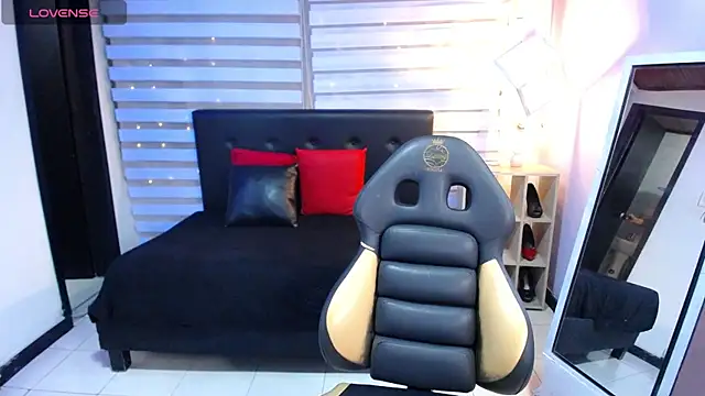 Kendall rossii  online show from October 28, 2025, 3:10 am