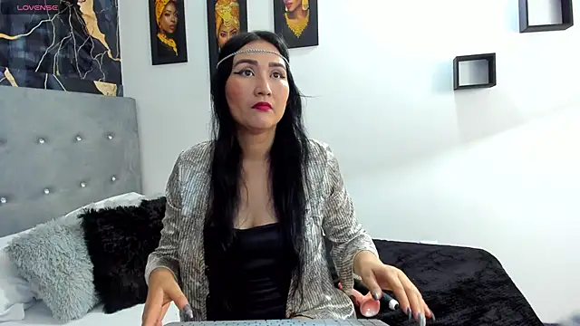 Snapshot of Aisha_Saleh chatting on October 14, 2025, 12:17 pm Aisha Saleh online show from October 14, 2025, 12:17 pm