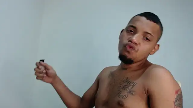 Snapshot of drako_monster chatting on November 15, 2025, 12:30 am drako monster online show from November 15, 2025, 12:30 am