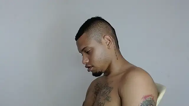 Snapshot of drako_monster chatting on December 13, 2025, 9:09 pm drako monster online show from December 13, 2025, 9:09 pm