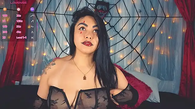 Victoria Jonhss online show from October 20, 2025, 10:43 pm