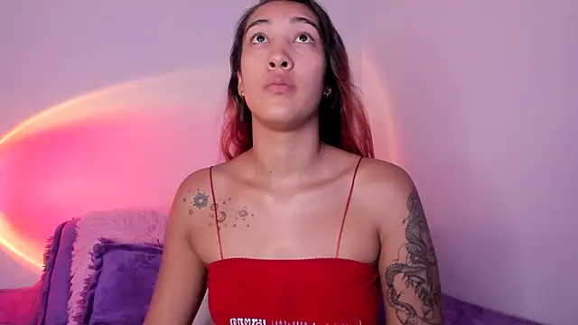 HeidyRousse online show from April 8, 2026, 2:06 pm