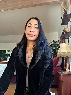 bianca bellamy online show from October 18, 2025, 8:37 am