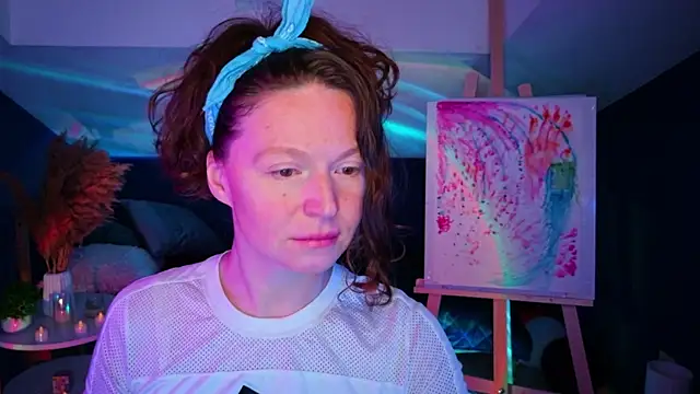 AuroraBorealis   online show from November 12, 2025, 7:53 am