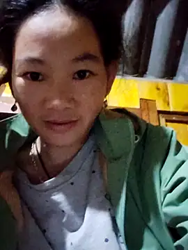 gio-thu online show from December 17, 2025, 2:23 pm