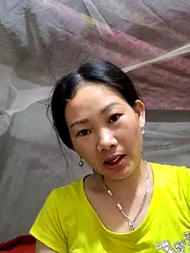 Snapshot of gio-thu chatting on May 13, 2026, 1:52 pm gio-thu online show from May 13, 2026, 1:52 pm