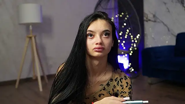 RachelRavee online show from January 9, 2026, 5:21 am