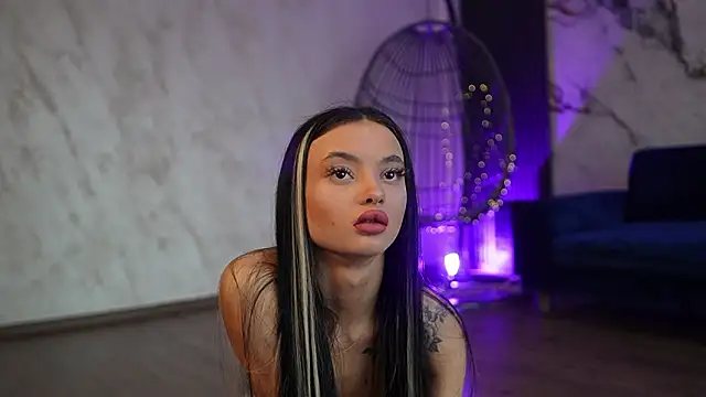 RachelRavee online show from February 27, 2026, 5:18 am