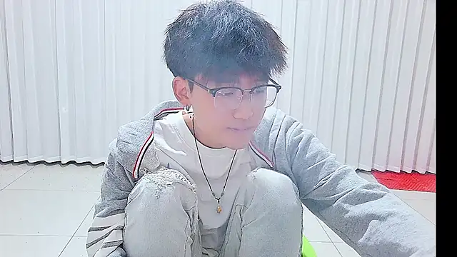 KK-cuteboy online show from July 20, 2026, 11:23 am