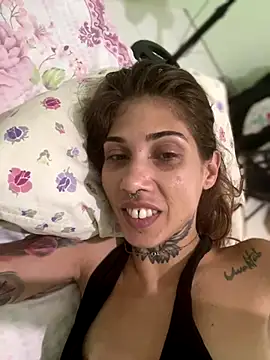 Snapshot of casalskunk chatting on December 3, 2025, 6:50 pm casalskunk online show from December 3, 2025, 6:50 pm