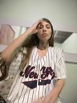 Snapshot of casalskunk chatting on June 20, 2026, 2:47 am casalskunk online show from June 20, 2026, 2:47 am