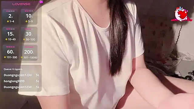 BeChinh Lee online show from October 22, 2025, 6:18 pm