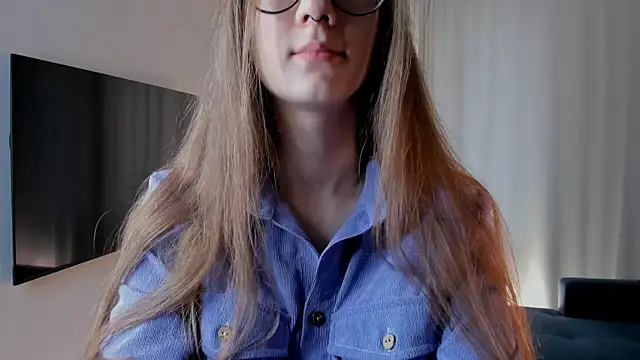 AiFusch online show from November 18, 2025, 8:41 am