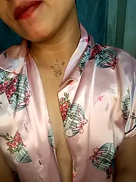 Snapshot of CUTE-567 chatting on November 11, 2025, 9:37 pm CUTE-567 online show from November 11, 2025, 9:37 pm