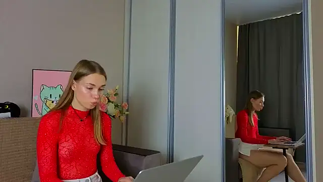 Snapshot of ElizaPurrr chatting on October 20, 2025, 11:10 am ElizaPurrr online show from October 20, 2025, 11:10 am