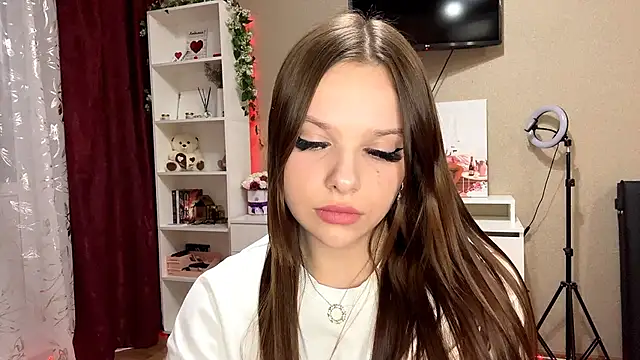 VallieBronstade online show from March 23, 2026, 5:39 pm