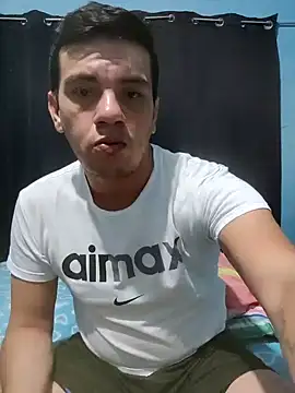 Snapshot of Aturo77 chatting on November 15, 2025, 3:37 am Aturo77 online show from November 15, 2025, 3:37 am