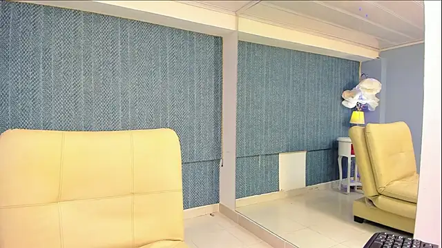 Snapshot of Lia_Vivumi chatting on October 31, 2025, 11:44 am Lia Vivumi online show from October 31, 2025, 11:44 am