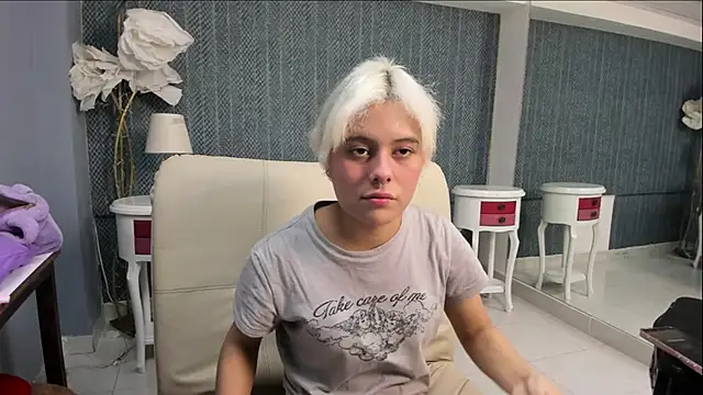 Snapshot of Lia_Vivumi chatting on November 2, 2025, 1:13 pm Lia Vivumi online show from November 2, 2025, 1:13 pm