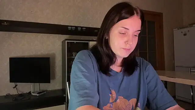 Snapshot of VelvetNote chatting on November 8, 2025, 1:33 pm VelvetNote online show from November 8, 2025, 1:33 pm