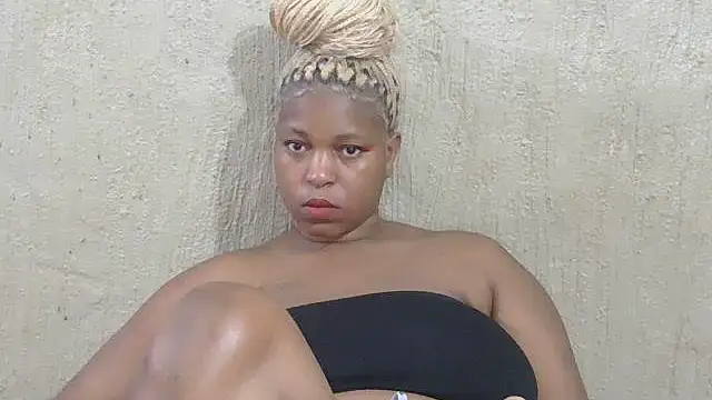 Snapshot of ZuriVixen chatting on October 16, 2025, 4:24 am ZuriVixen online show from October 16, 2025, 4:24 am