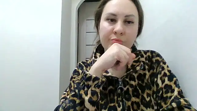 Snapshot of MeadowEyes chatting on February 11, 2026, 6:57 pm MeadowEyes online show from February 11, 2026, 6:57 pm
