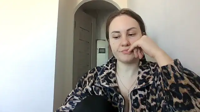 Snapshot of MeadowEyes chatting on March 15, 2026, 9:48 am MeadowEyes online show from March 15, 2026, 9:48 am
