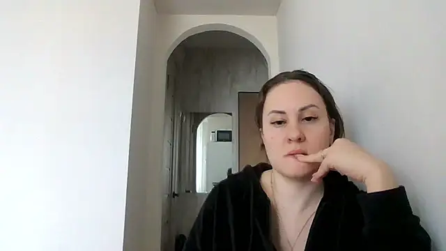 Snapshot of MeadowEyes chatting on April 1, 2026, 12:50 pm MeadowEyes online show from April 1, 2026, 12:50 pm
