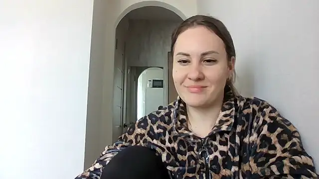 Snapshot of MeadowEyes chatting on April 3, 2026, 9:51 am MeadowEyes online show from April 3, 2026, 9:51 am