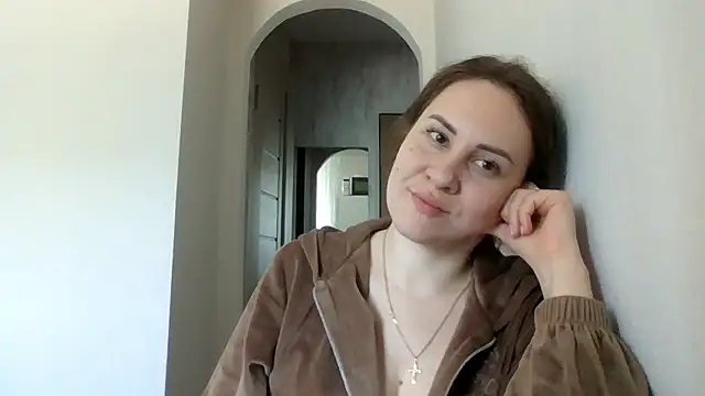 Snapshot of MeadowEyes chatting on May 5, 2026, 8:11 am MeadowEyes online show from May 5, 2026, 8:11 am