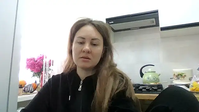 Snapshot of MeadowEyes chatting on June 3, 2026, 6:49 am MeadowEyes online show from June 3, 2026, 6:49 am