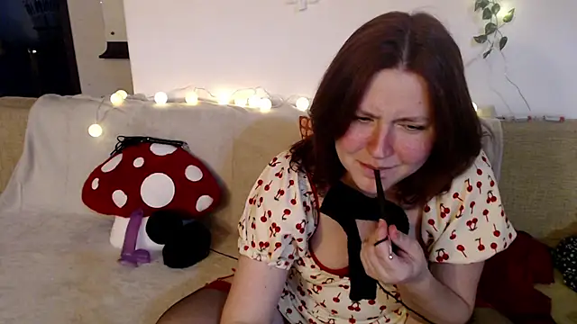 Snapshot of Lilith__moon chatting on October 23, 2025, 7:23 pm Lilith moon online show from October 23, 2025, 7:23 pm