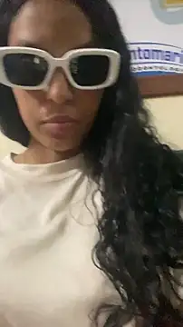 thepicis online show from November 24, 2025, 4:07 pm