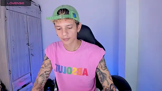 tylernova online show from April 15, 2026, 4:08 am