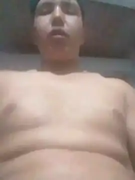 Snapshot of camilo44467 chatting on October 16, 2025, 2:01 am camilo44467 online show from October 16, 2025, 2:01 am