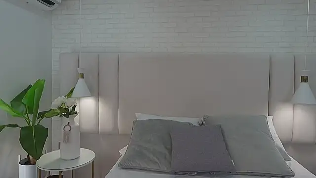 nina gb online show from March 2, 2026, 8:37 pm