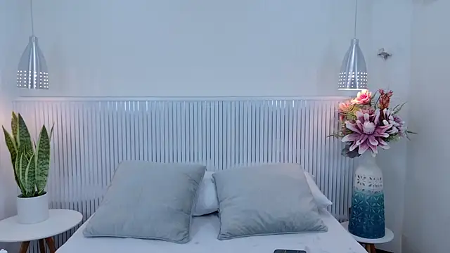 nina gb online show from April 17, 2026, 4:21 pm