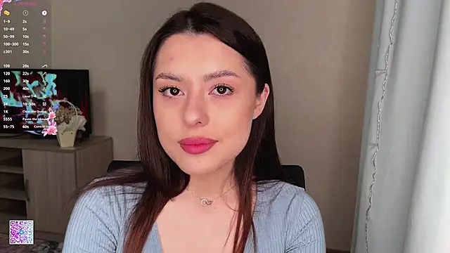 AlveraCappola online show from November 7, 2025, 5:24 pm