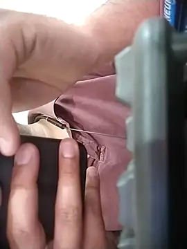 Snapshot of BigBoyFromCHD chatting on November 2, 2025, 8:17 am BigBoyFromCHD online show from November 2, 2025, 8:17 am