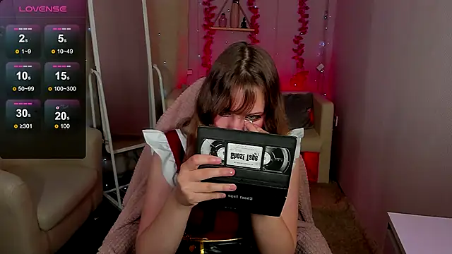 Snapshot of Ame_Chan chatting on November 15, 2025, 2:46 pm Ame Chan online show from November 15, 2025, 2:46 pm