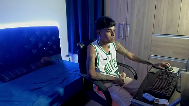 elias ford online show from October 9, 2025, 7:56 pm