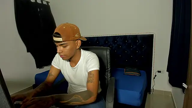 elias ford online show from October 10, 2025, 7:46 pm